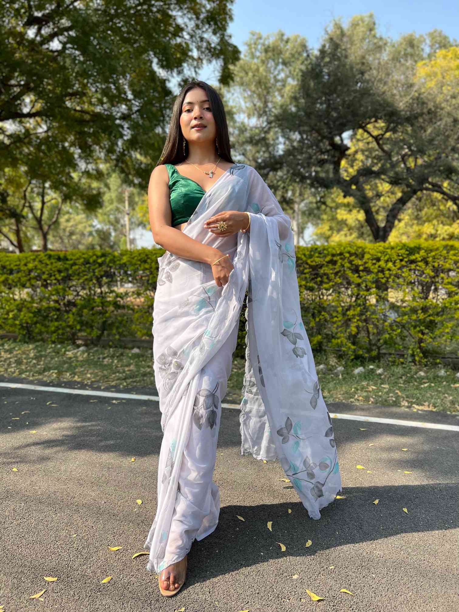 FOIL-SAREE